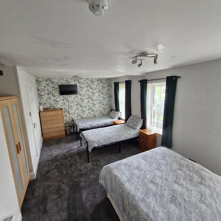 The Clevedon Bed & Breakfast Blackpool Bagian luar foto
