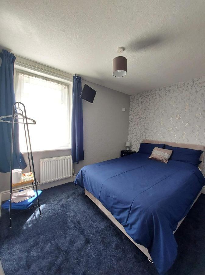 The Clevedon Bed & Breakfast Blackpool Bagian luar foto