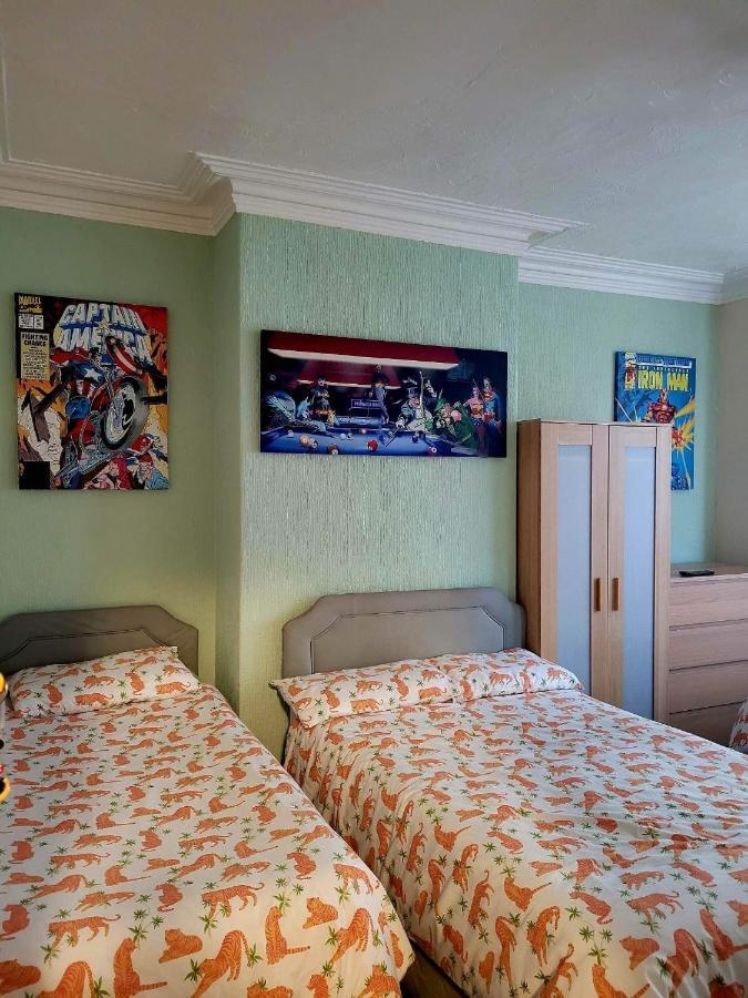 The Clevedon Bed & Breakfast Blackpool Bagian luar foto