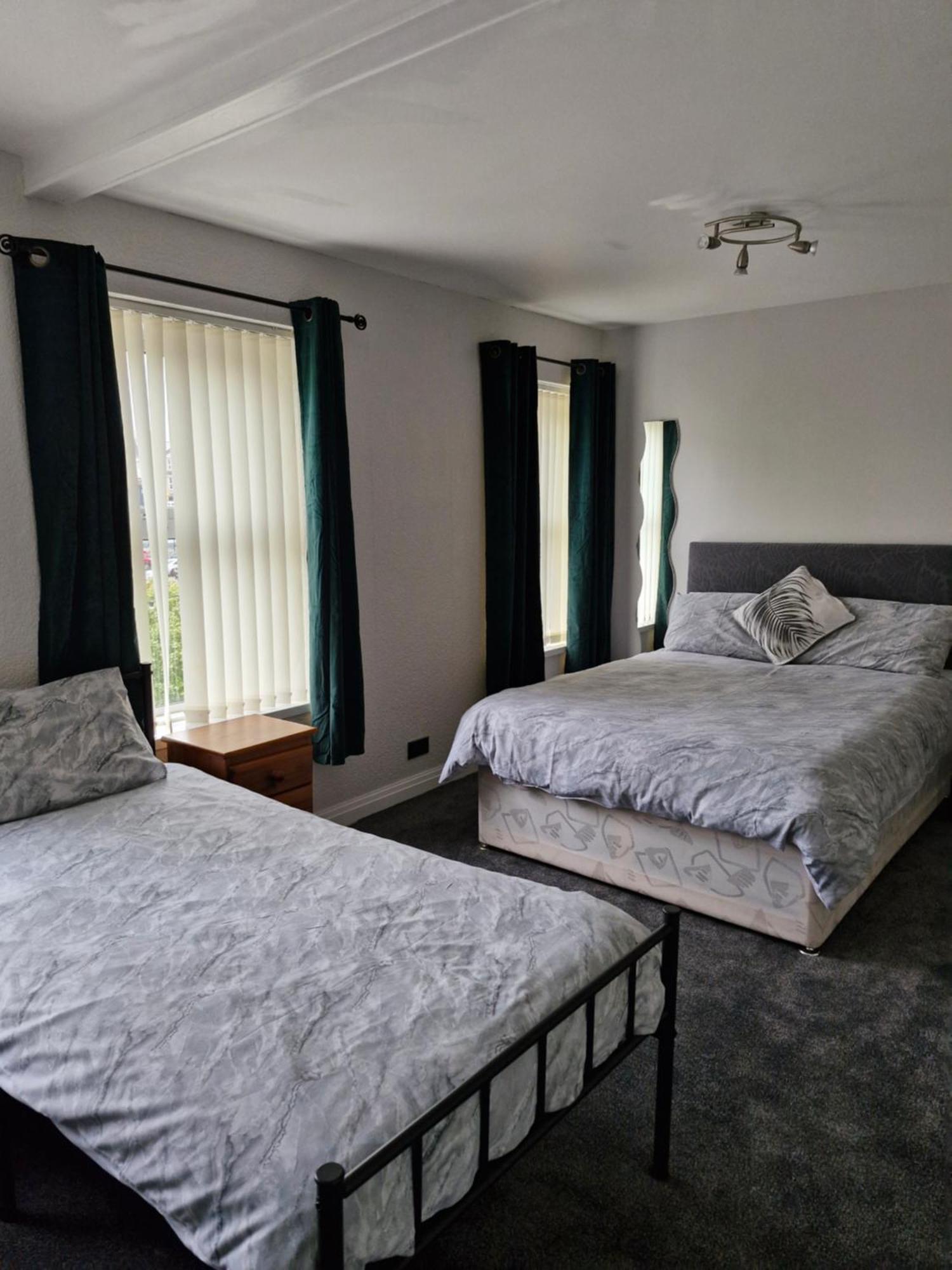 The Clevedon Bed & Breakfast Blackpool Bagian luar foto