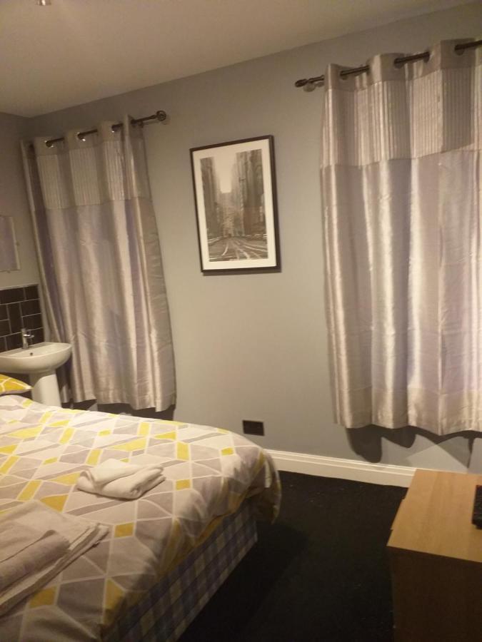 The Clevedon Bed & Breakfast Blackpool Bagian luar foto